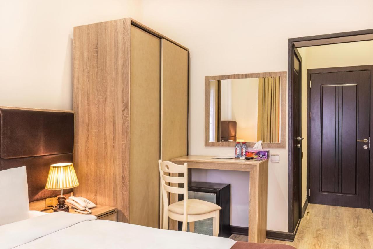 באקו Deluxe City Hotel מראה חיצוני תמונה